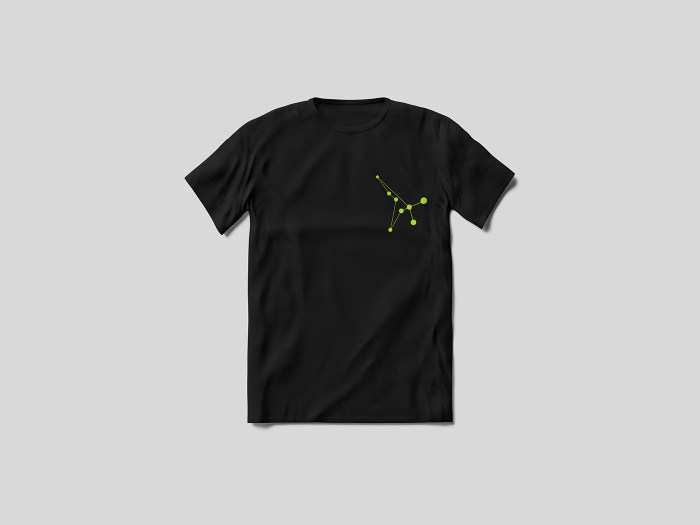 How to put dots on a shirt?